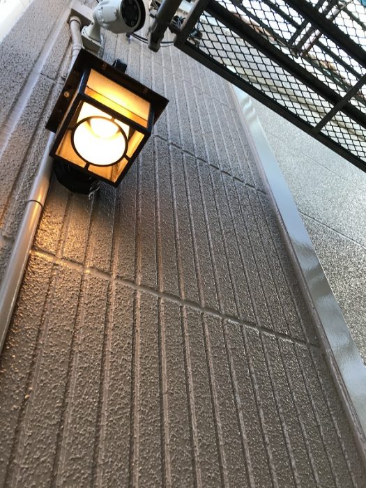 江戸川区で無垢材を使用した注文住宅を建てる工務店ニットー住宅牛山の撮った照明の写真です。