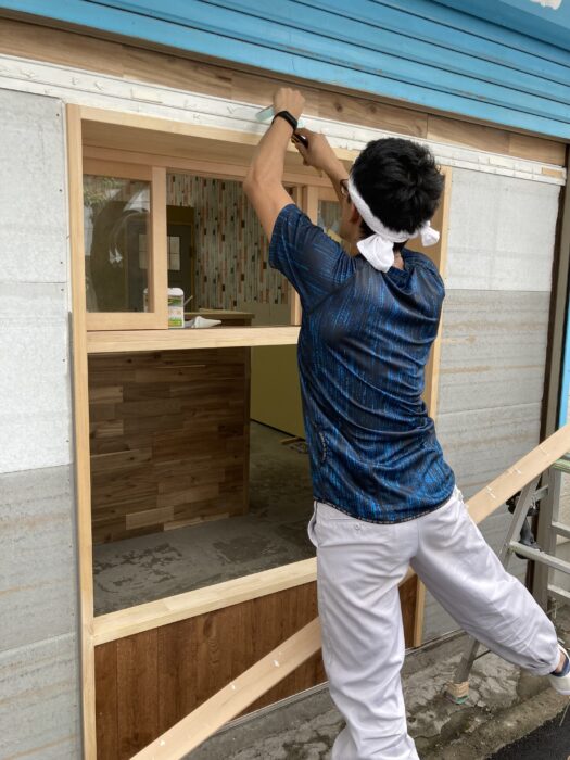 みなさま、こんにちは！

江戸川区で注文住宅を建てる工務店ニットー住宅、工事部の菅原信義です。