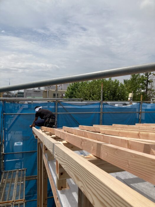 江戸川区で注文住宅を建てるニットー住宅の屋根です。