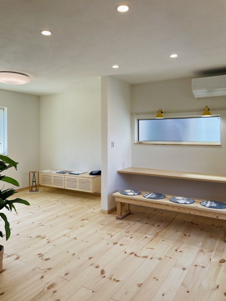 江戸川区で自然素材の注文住宅を建てるニットー住宅　自然を感じるリビング